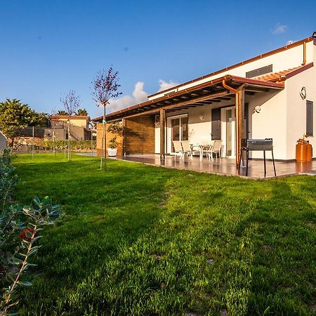 Villa Barbara...A 100 Passi Dal Mare!!!! Lascari Eksteriør billede