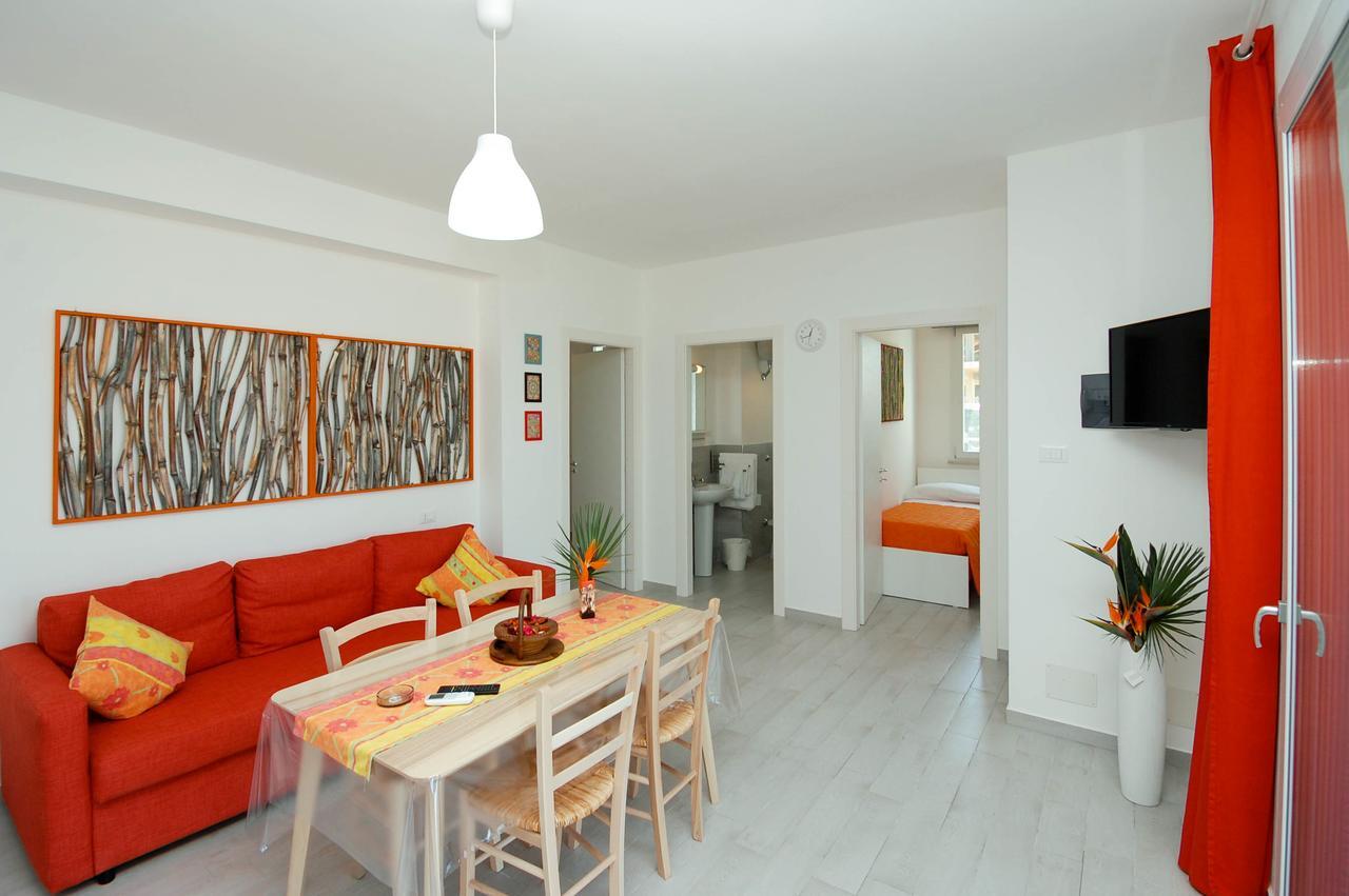 Villa Barbara...A 100 Passi Dal Mare!!!! Lascari Eksteriør billede