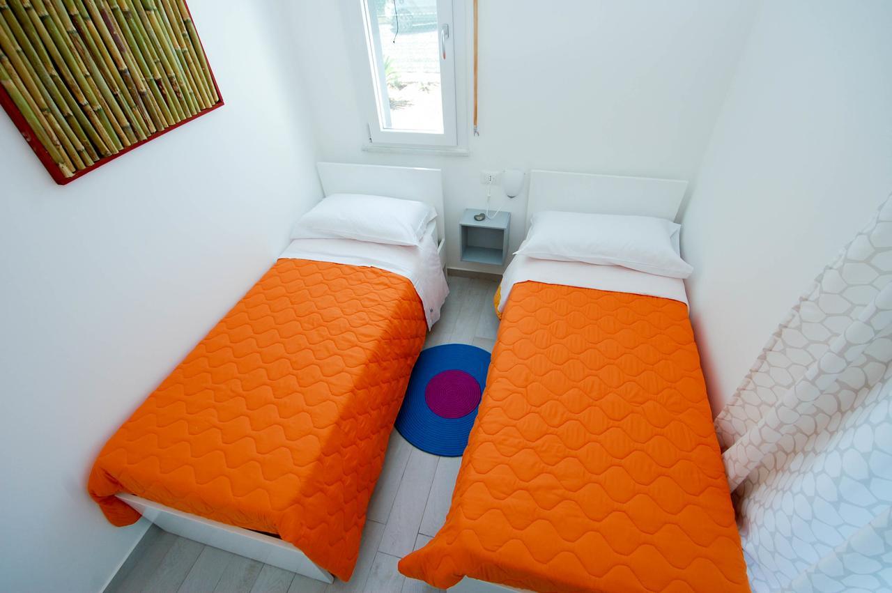 Villa Barbara...A 100 Passi Dal Mare!!!! Lascari Eksteriør billede