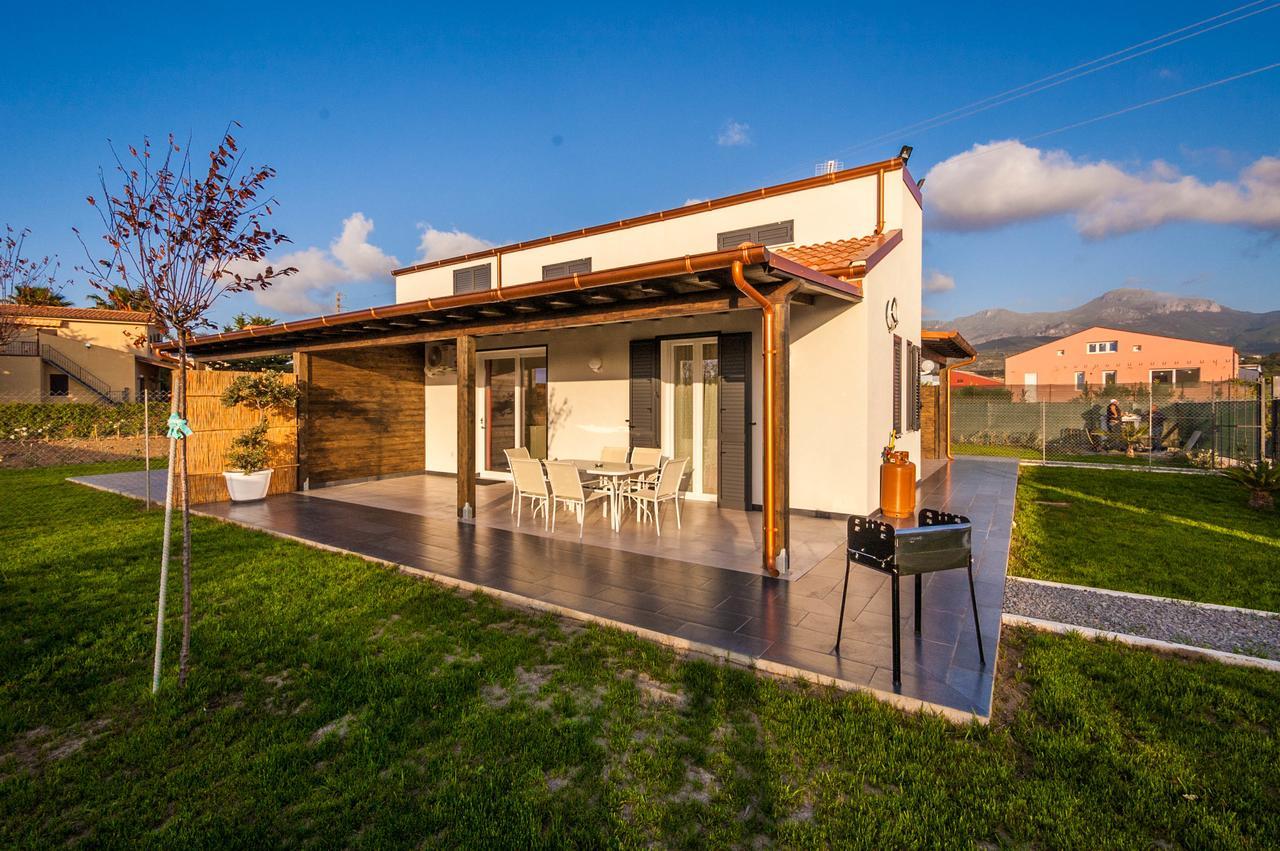 Villa Barbara...A 100 Passi Dal Mare!!!! Lascari Eksteriør billede