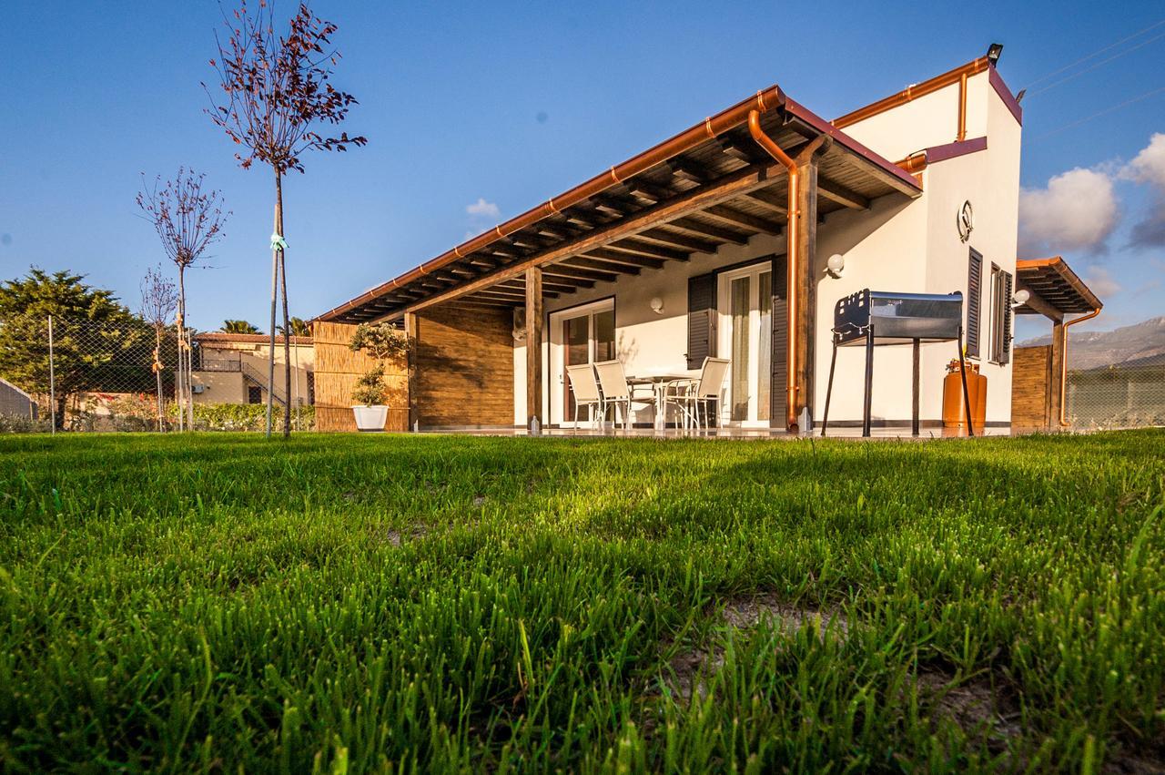 Villa Barbara...A 100 Passi Dal Mare!!!! Lascari Eksteriør billede